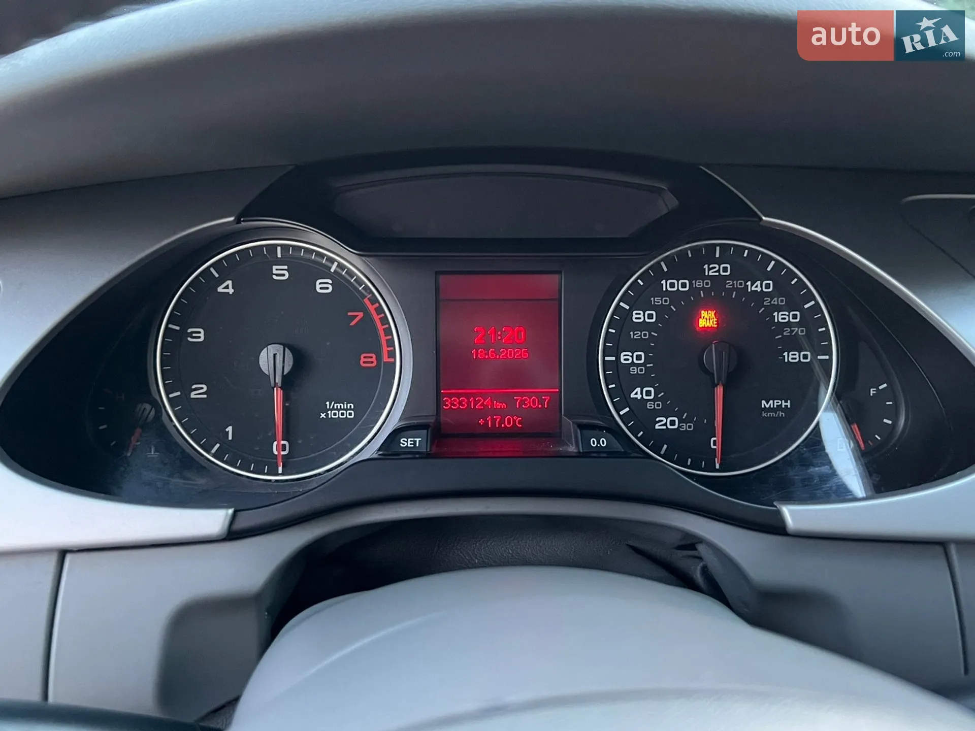 2010 Audi A4 - мініатюра 9