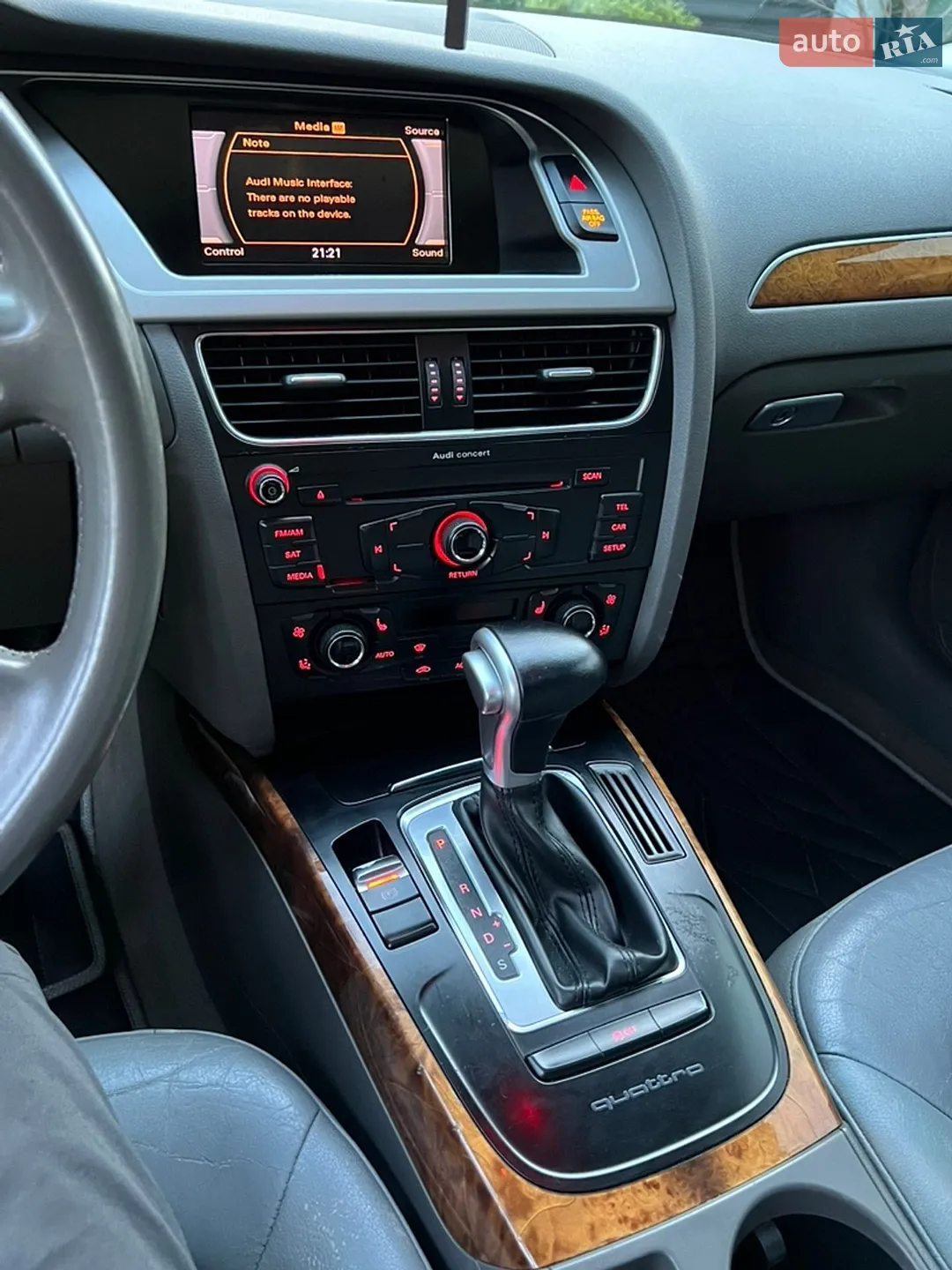 2010 Audi A4 - мініатюра 10