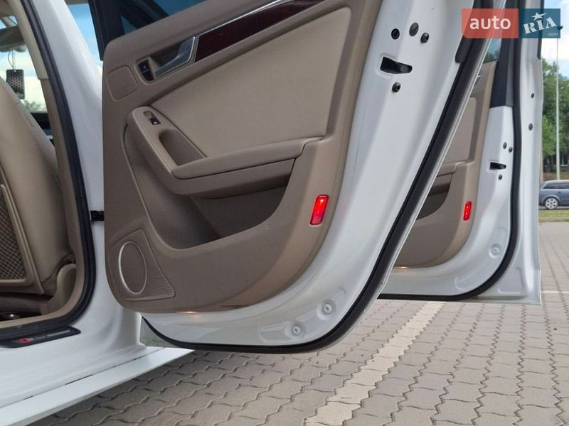 Універсал Audi A4 2012 в Львові фото 35 Універсал Audi A4 2012 в Львові