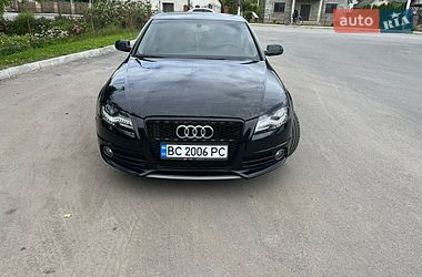 Седан Audi A4 2012 в Городку