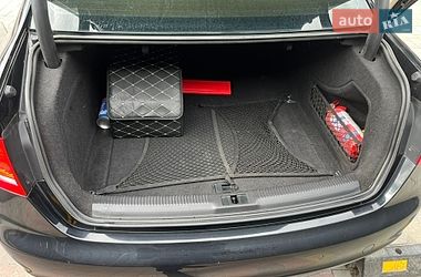 Седан Audi A4 2012 в Городку