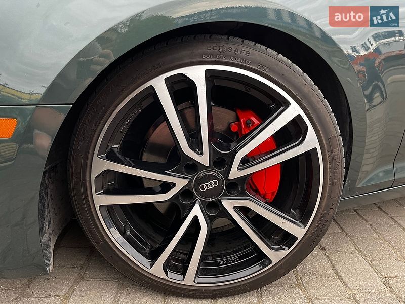 Седан Audi A4 2016 в Шепетівці