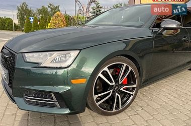 Седан Audi A4 2016 в Шепетівці