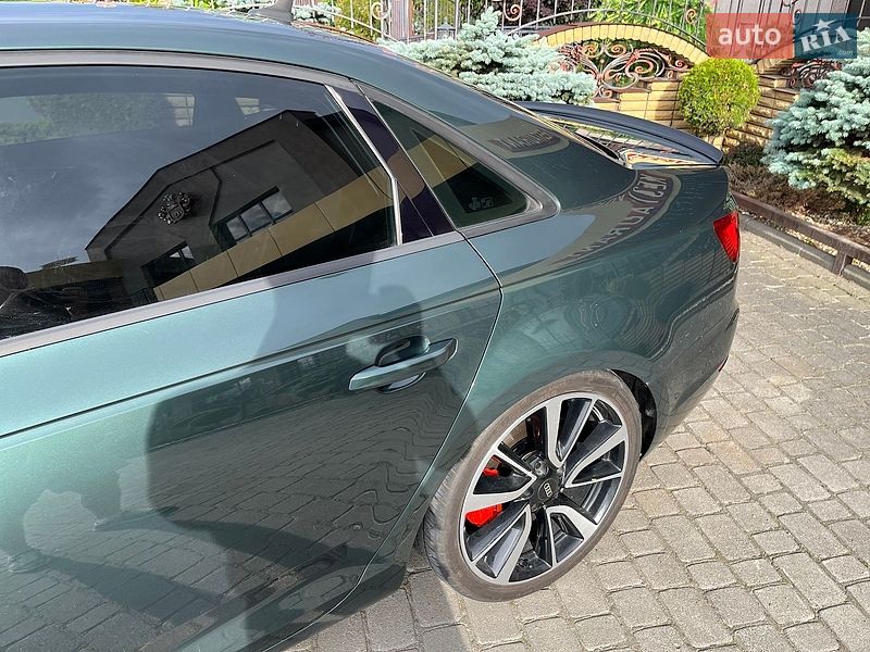 Седан Audi A4 2016 в Шепетівці