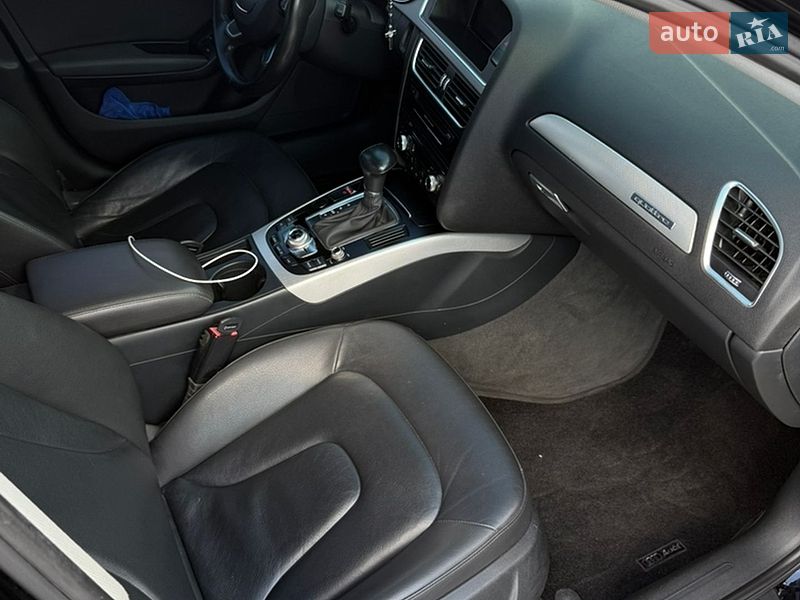 Седан Audi A4 2013 в Дніпрі