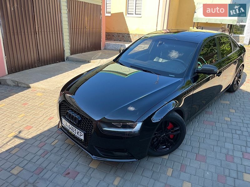 Седан Audi A4 2012 в Умані