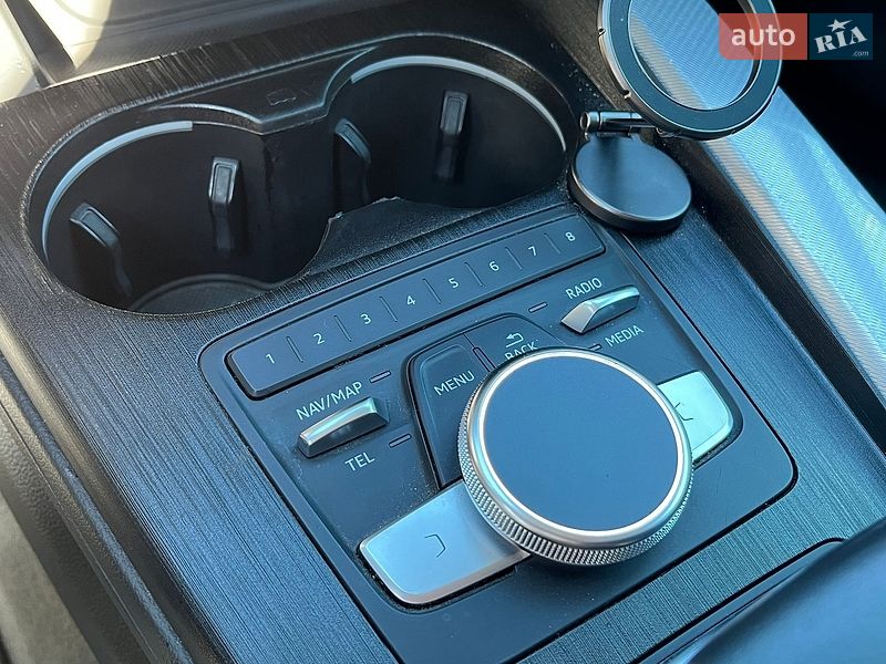 Седан Audi A4 2017 в Тернополе