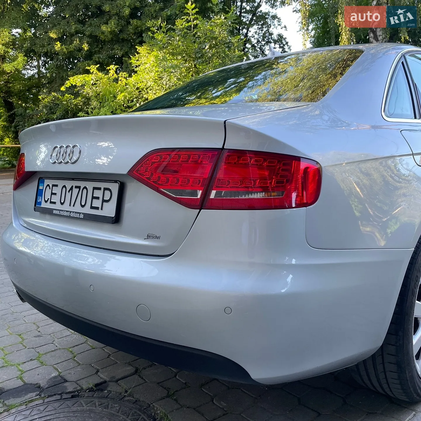 2010 Audi A4 - мініатюра 9