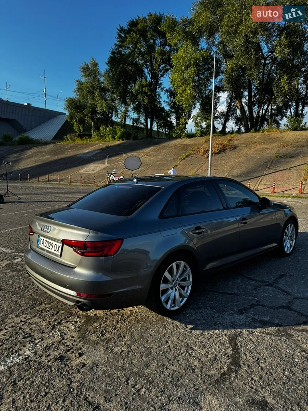 2016 Audi A4 - мініатюра 8