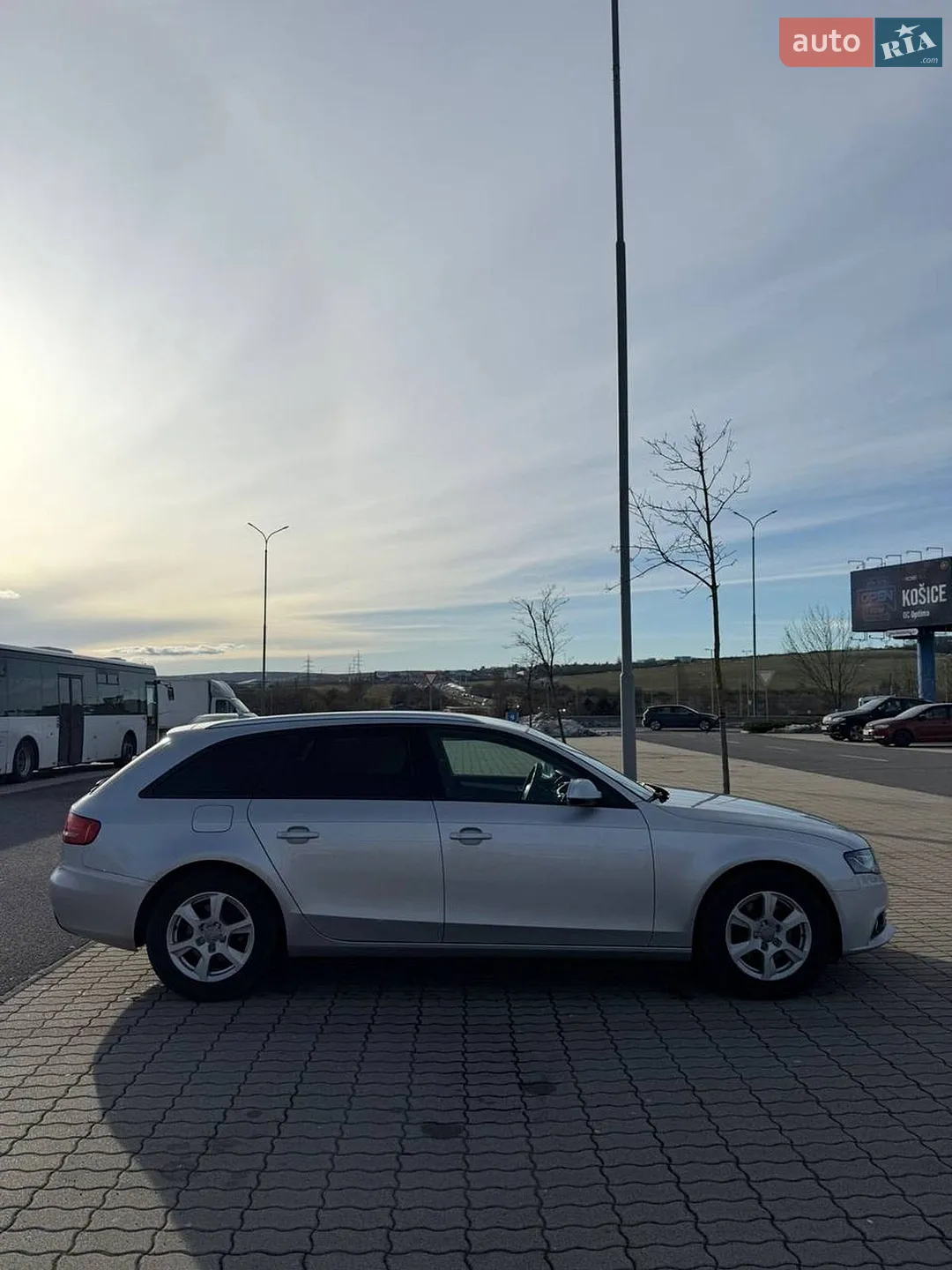 2010 Audi A4 - мініатюра 13