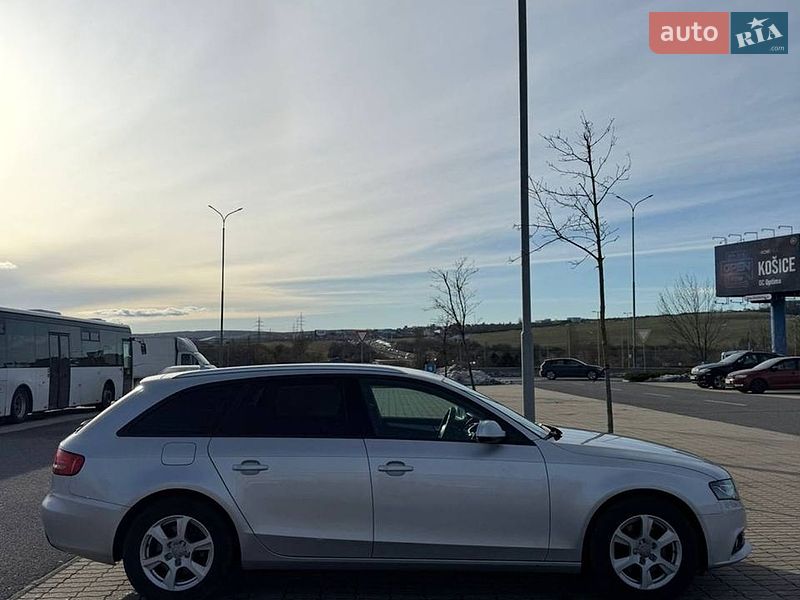 Универсал Audi A4 2010 в Ужгороде