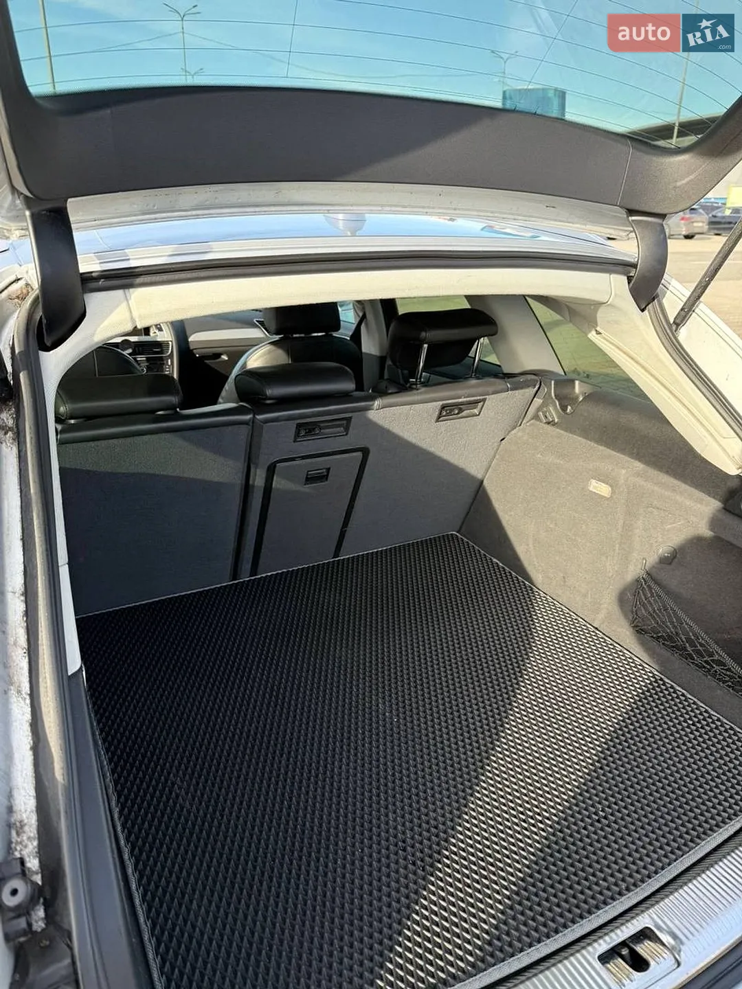 2010 Audi A4 - мініатюра 23