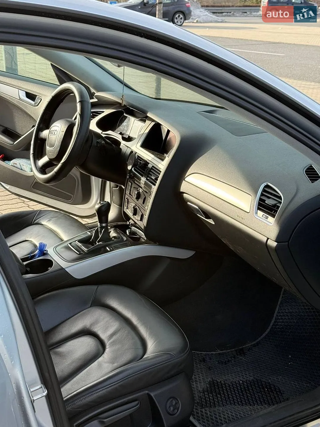 2010 Audi A4 - мініатюра 15