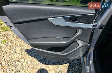 Седан Audi A4 2018 в Стрию