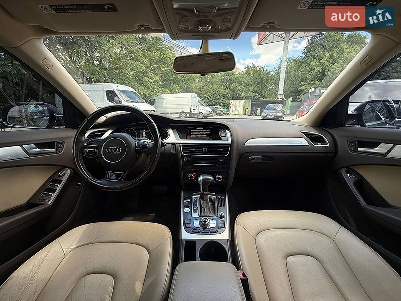 Седан Audi A4 2015 в Днепре