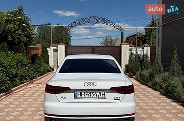 Седан Audi A4 2016 в Одессе