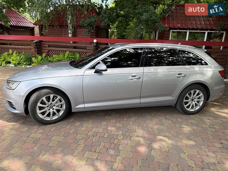 Универсал Audi A4 2016 в Олевске