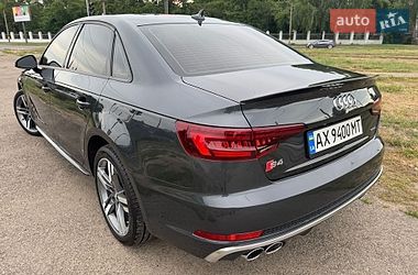 Седан Audi A4 2018 в Харькове