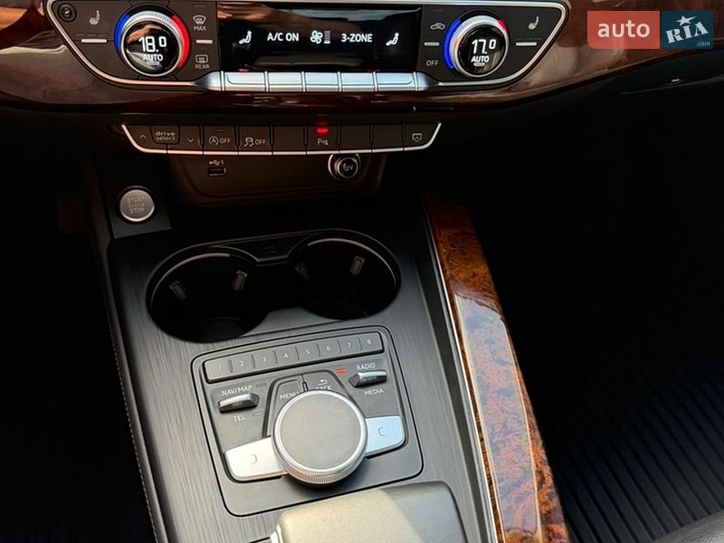 Седан Audi A4 2018 в Луцьку