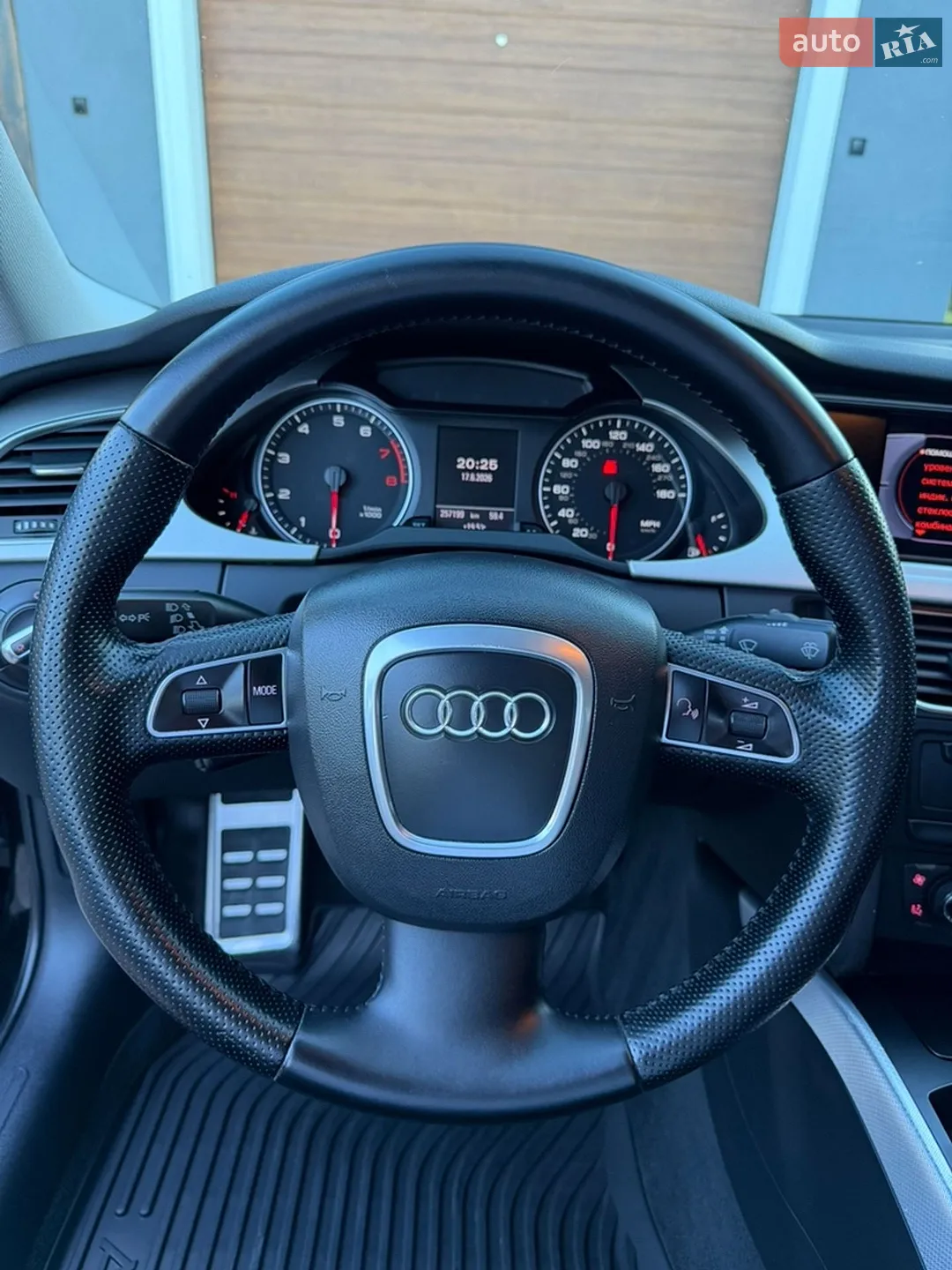 2011 Audi A4 - мініатюра 26