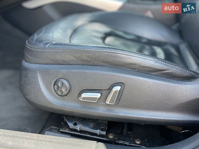 Седан Audi A4 2012 в Вінниці