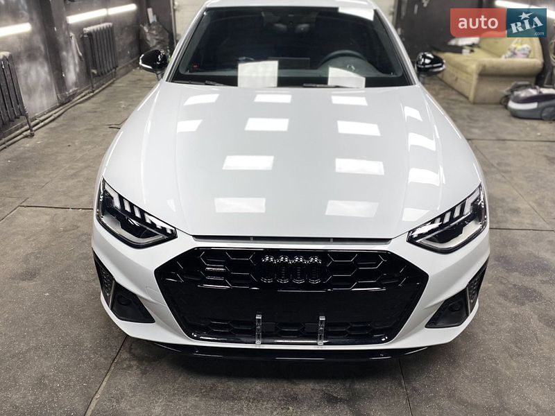 Седан Audi A4 2024 в Львові