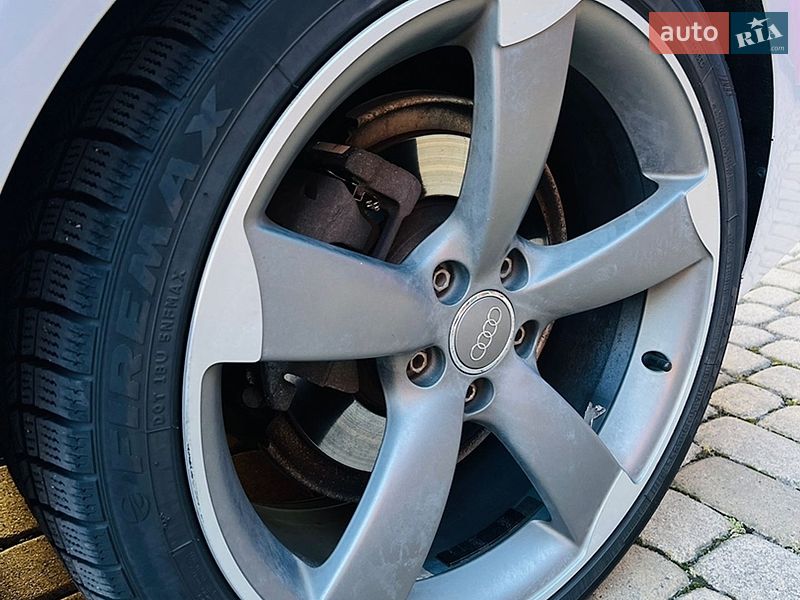 Седан Audi A4 2014 в Вінниці