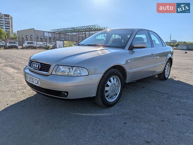 Седан Audi A4 2000 в Ровно фото Седан Audi A4 2000 в Ровно