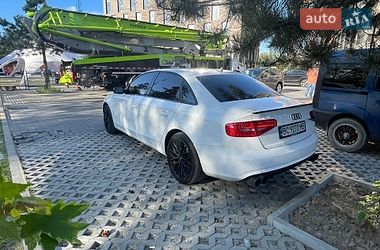 Седан Audi A4 2013 в Львові
