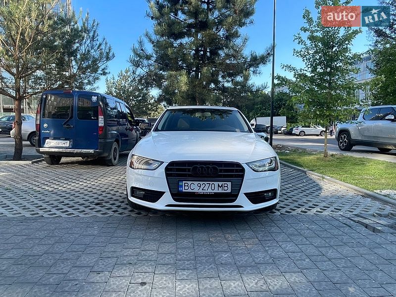 Седан Audi A4 2013 в Львові
