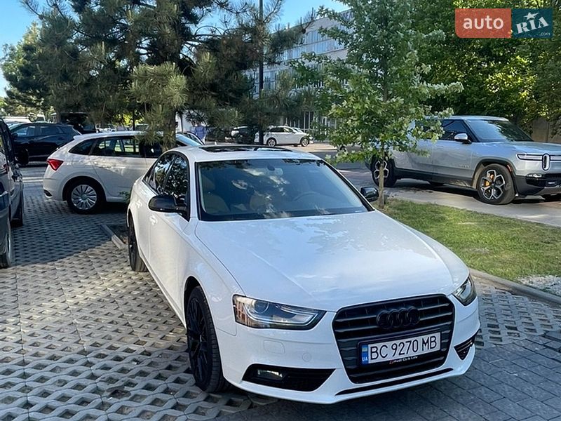 Седан Audi A4 2013 в Львові