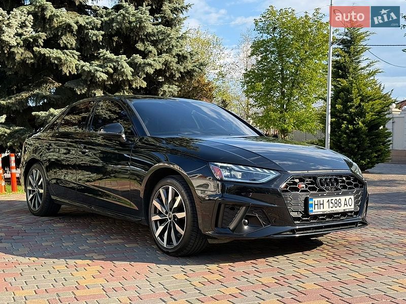 Audi A4 2021