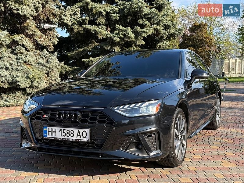 Седан Audi A4 2021 в Одесі