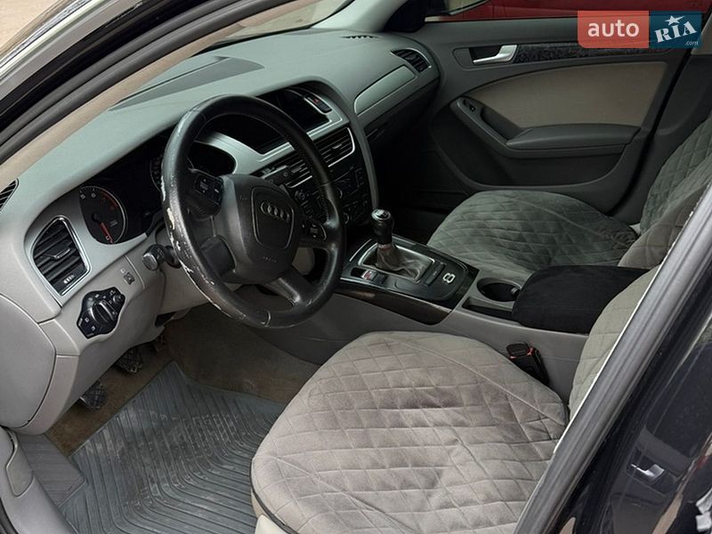 Седан Audi A4 2008 в Кам’янці
