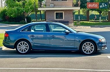 Седан Audi A4 2016 в Киеве