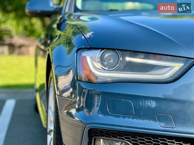 Седан Audi A4 2016 в Киеве