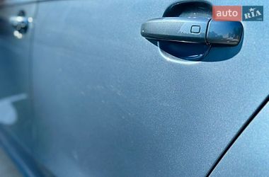 Седан Audi A4 2016 в Киеве