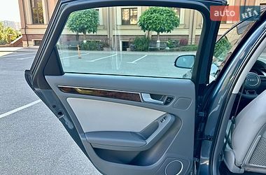 Седан Audi A4 2016 в Киеве