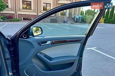 Седан Audi A4 2016 в Киеве