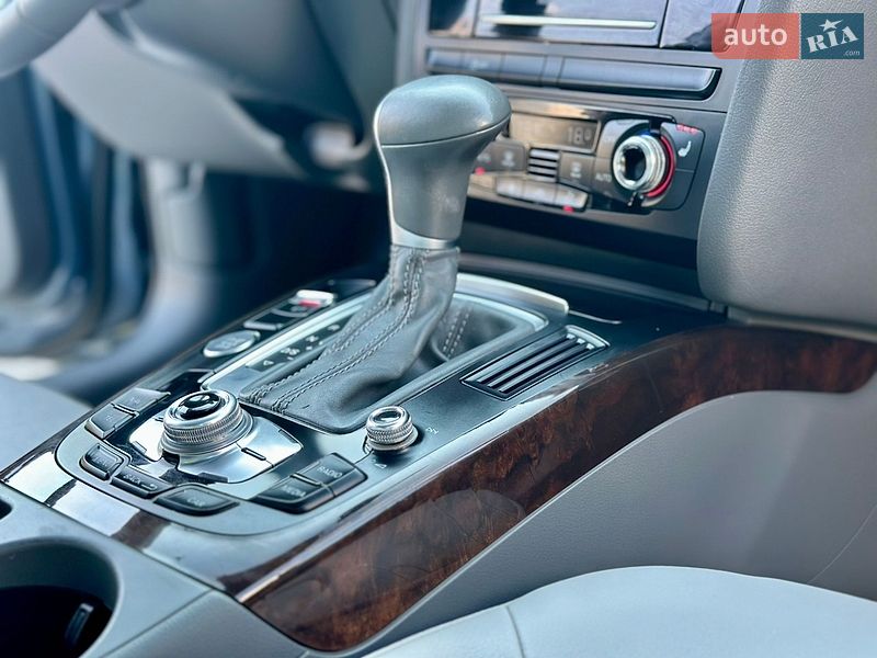 Седан Audi A4 2016 в Киеве