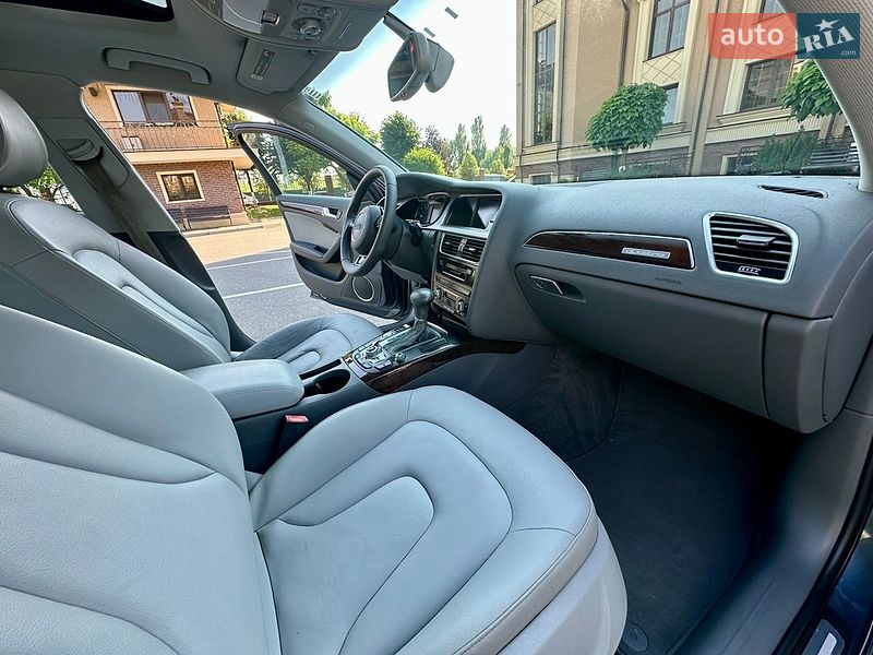 Седан Audi A4 2016 в Киеве