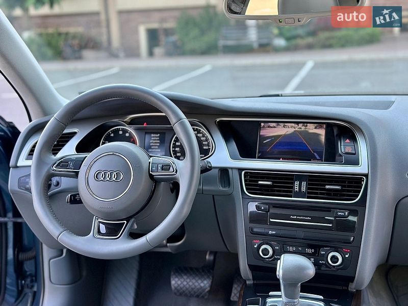 Седан Audi A4 2016 в Киеве