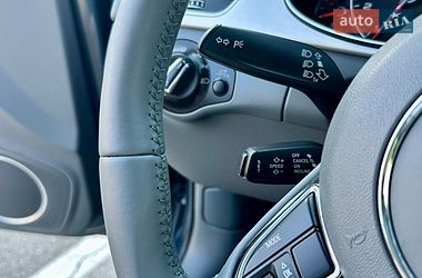 Седан Audi A4 2016 в Киеве