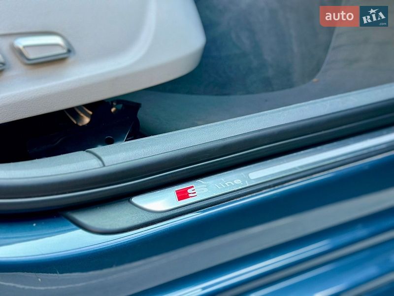 Седан Audi A4 2016 в Киеве