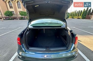 Седан Audi A4 2016 в Киеве