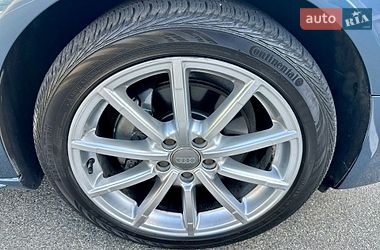 Седан Audi A4 2016 в Киеве