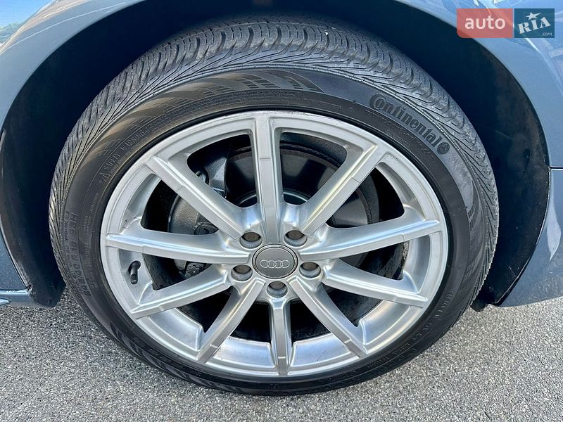 Седан Audi A4 2016 в Киеве
