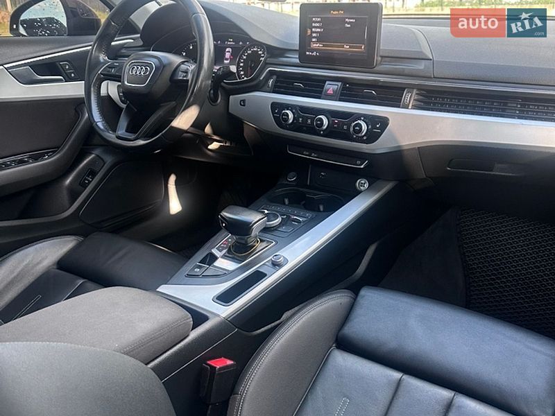 Седан Audi A4 2018 в Хусте