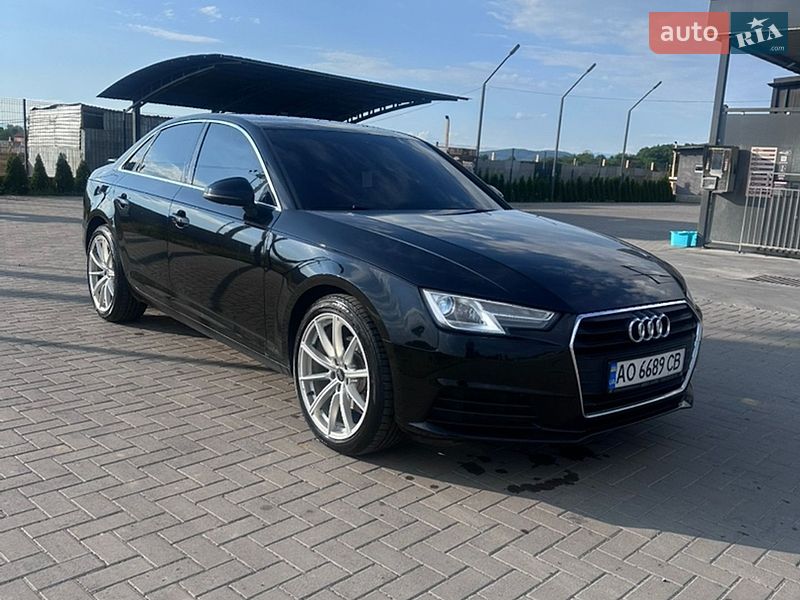 Седан Audi A4 2018 в Хусте