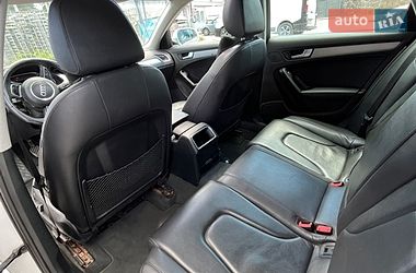 Седан Audi A4 2013 в Львові